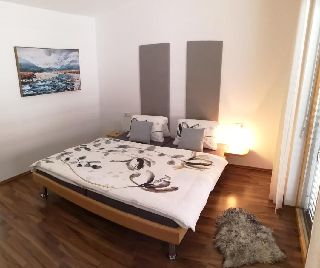 Ferienhaus Adela シュルンス エクステリア 写真